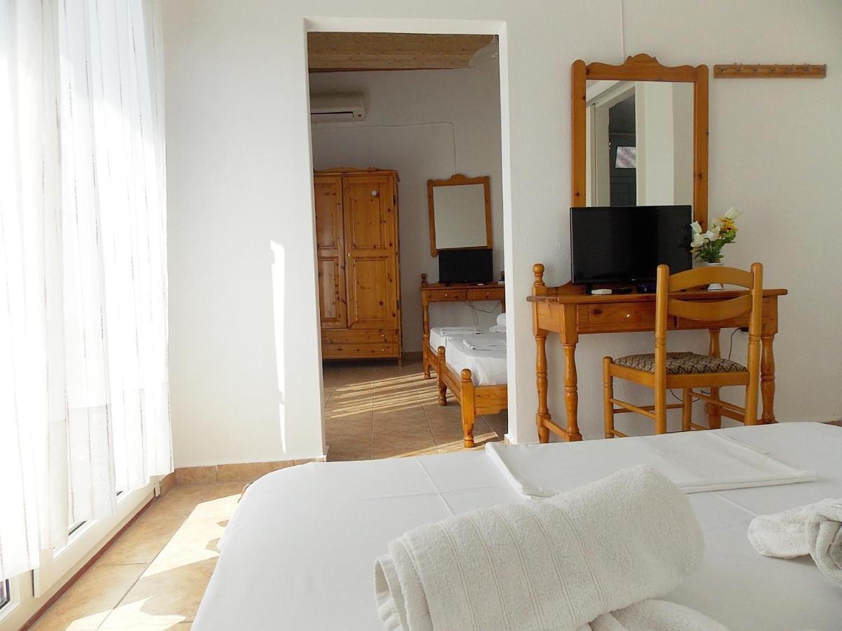 Hotel Sgouridis يميناريا المظهر الخارجي الصورة