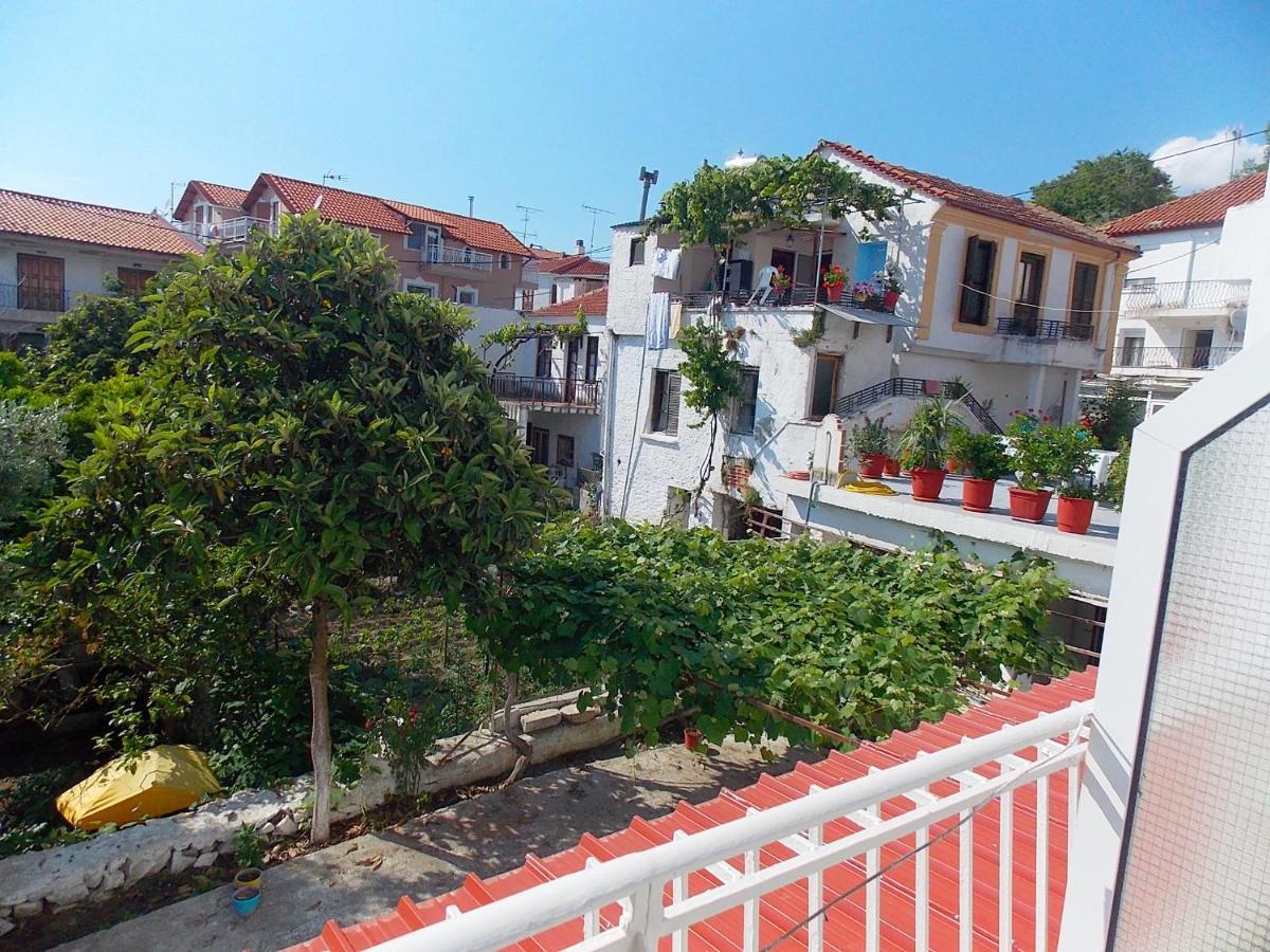 Hotel Sgouridis يميناريا المظهر الخارجي الصورة