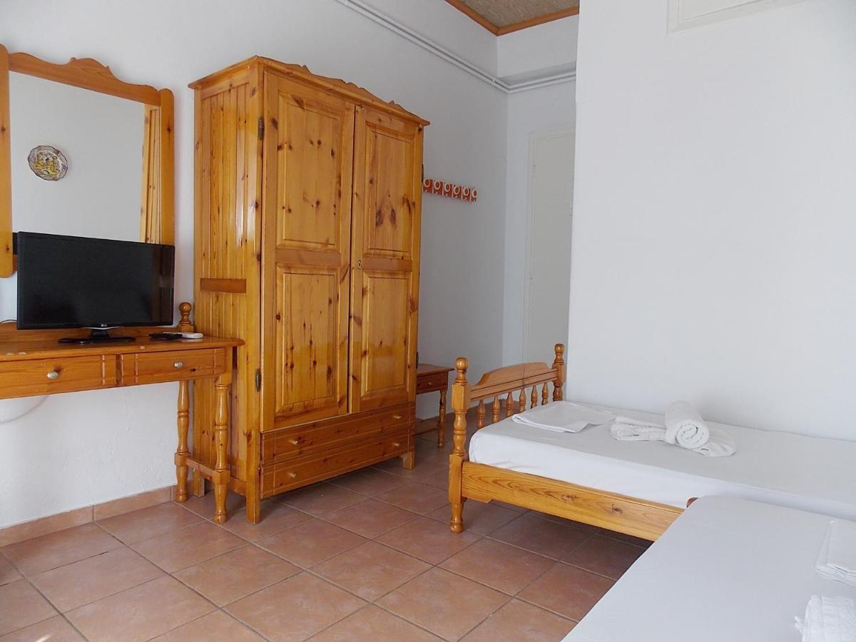 Hotel Sgouridis يميناريا المظهر الخارجي الصورة