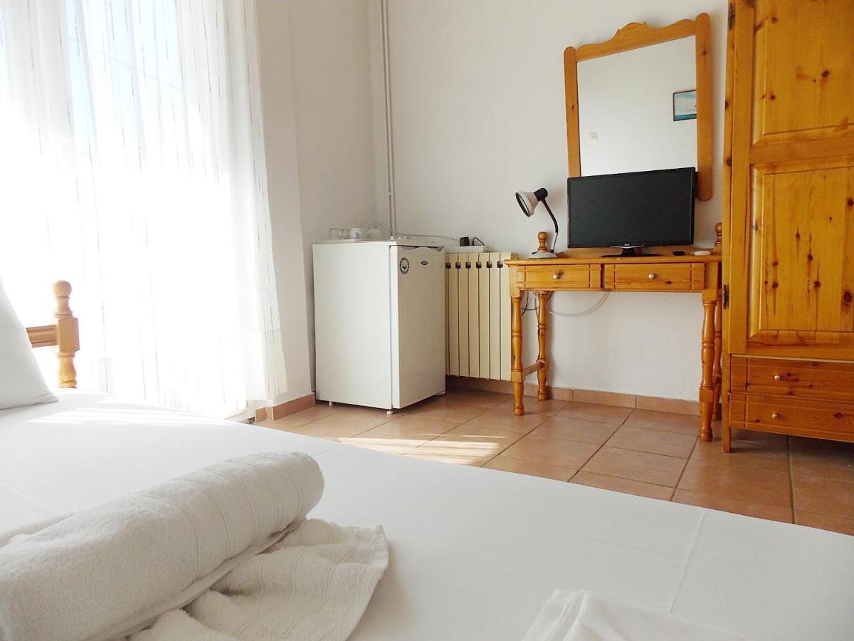 Hotel Sgouridis يميناريا المظهر الخارجي الصورة