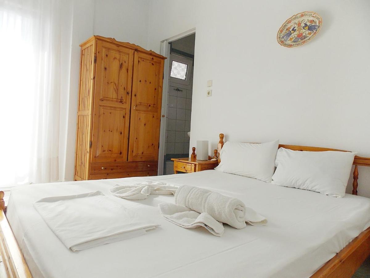 Hotel Sgouridis يميناريا المظهر الخارجي الصورة