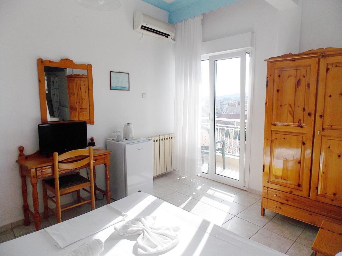 Hotel Sgouridis يميناريا المظهر الخارجي الصورة