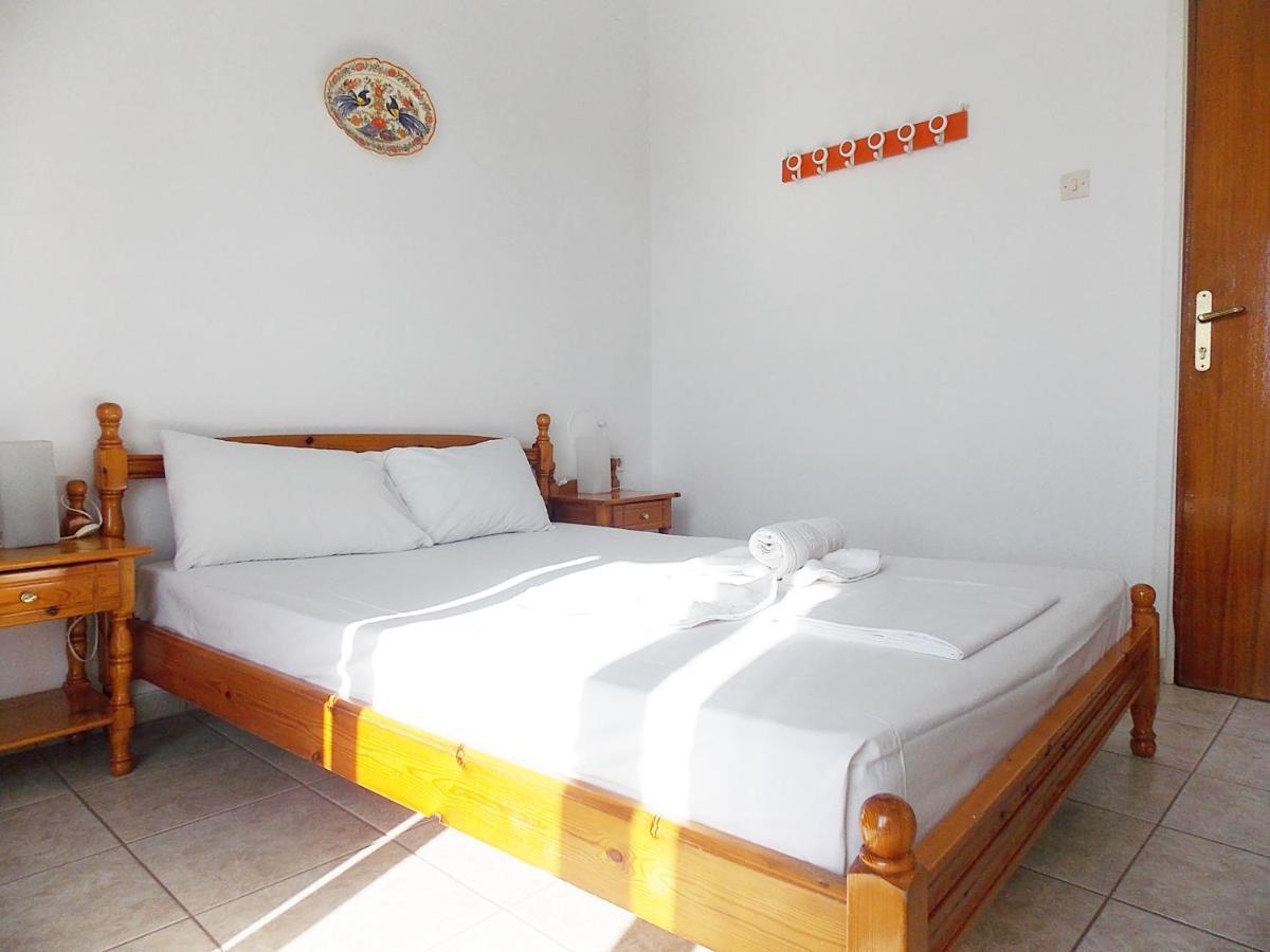 Hotel Sgouridis يميناريا المظهر الخارجي الصورة