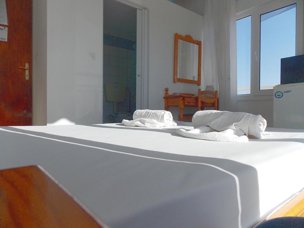 Hotel Sgouridis يميناريا المظهر الخارجي الصورة