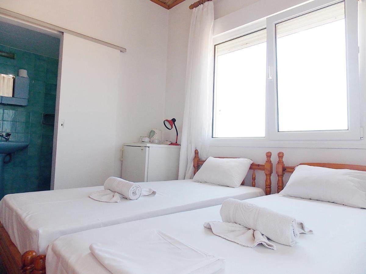 Hotel Sgouridis يميناريا المظهر الخارجي الصورة