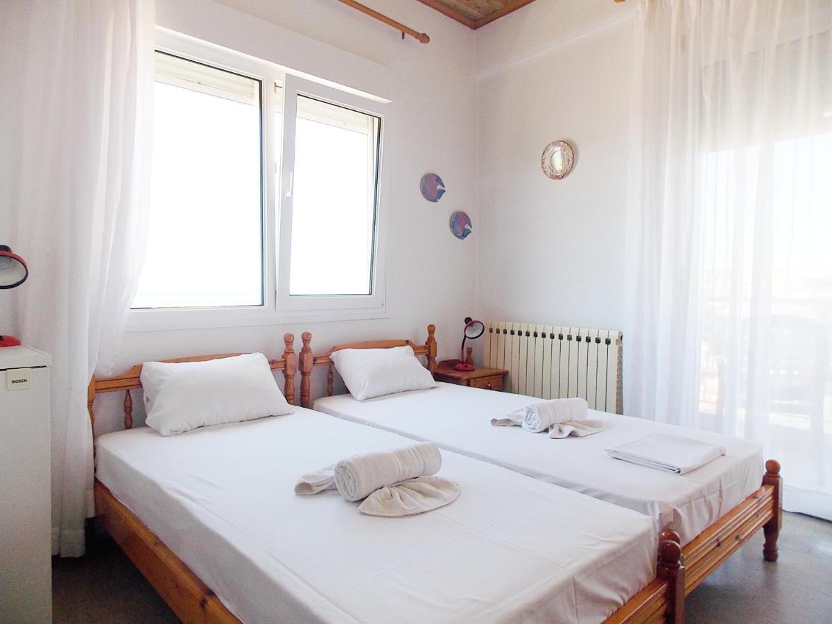 Hotel Sgouridis يميناريا المظهر الخارجي الصورة