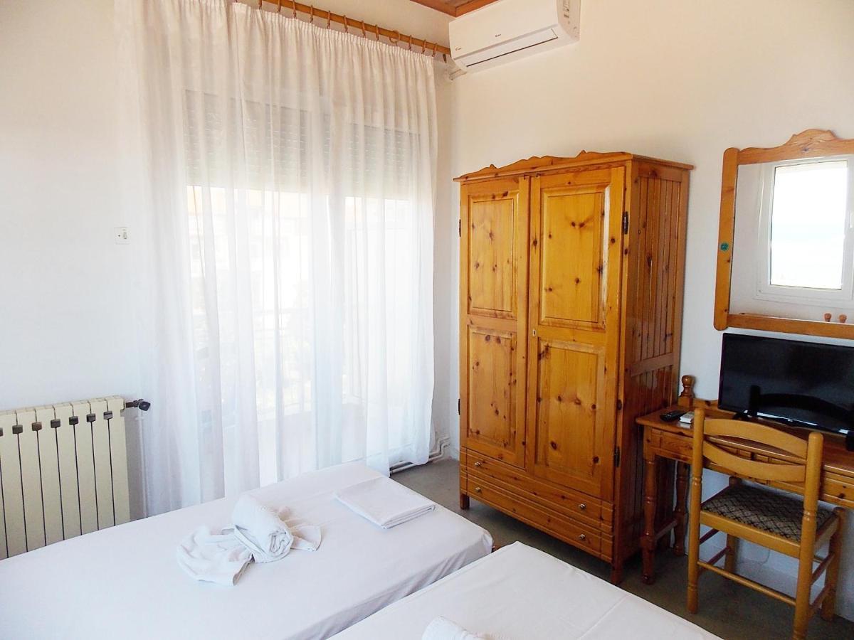 Hotel Sgouridis يميناريا المظهر الخارجي الصورة