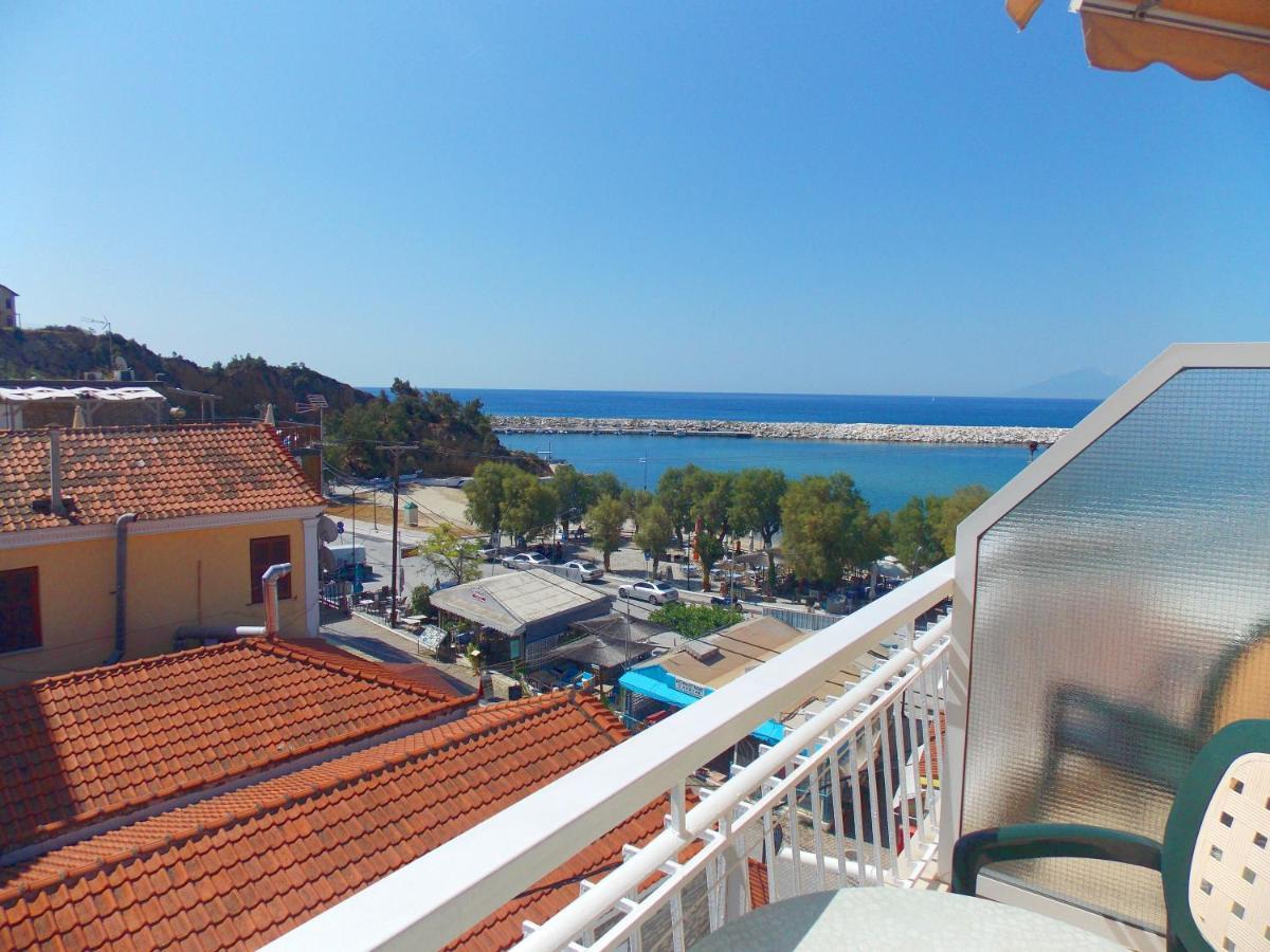 Hotel Sgouridis يميناريا المظهر الخارجي الصورة