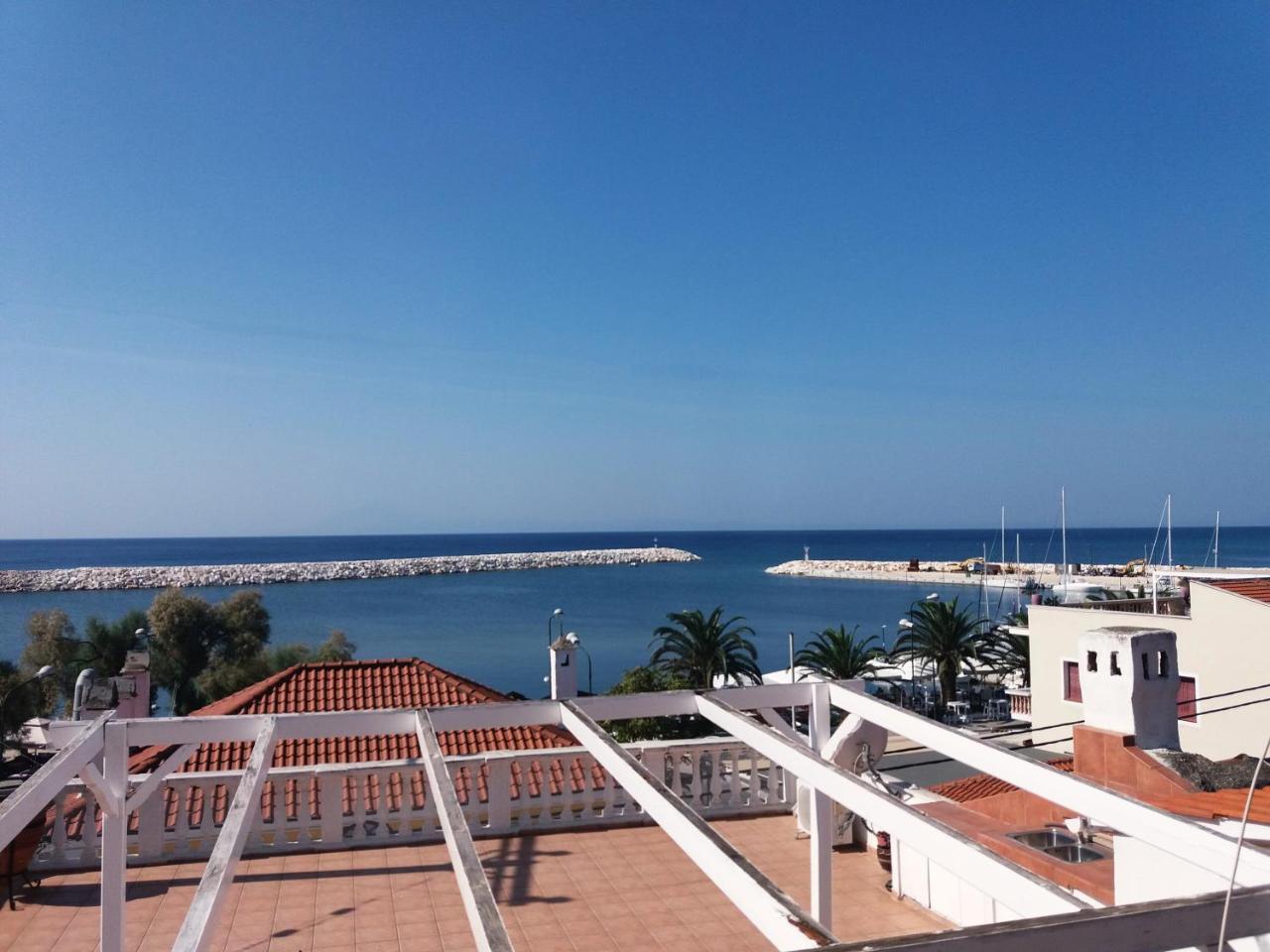 Hotel Sgouridis يميناريا المظهر الخارجي الصورة