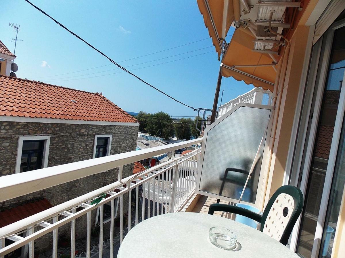 Hotel Sgouridis يميناريا المظهر الخارجي الصورة