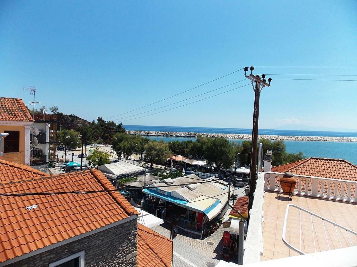 Hotel Sgouridis يميناريا المظهر الخارجي الصورة