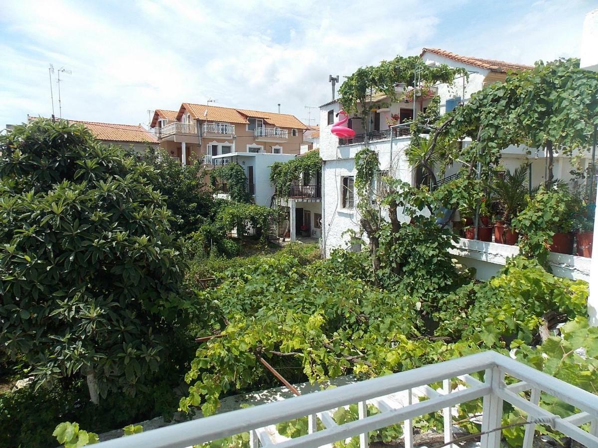 Hotel Sgouridis يميناريا المظهر الخارجي الصورة