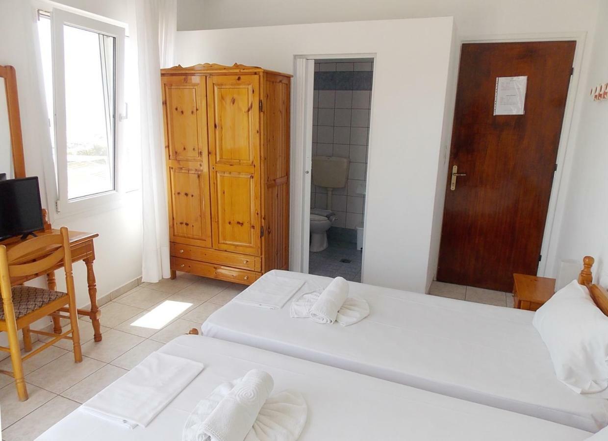 Hotel Sgouridis يميناريا المظهر الخارجي الصورة