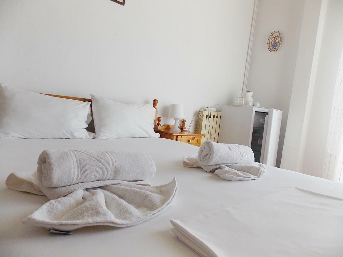 Hotel Sgouridis يميناريا الغرفة الصورة